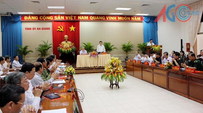 President visits An Giang province - ảnh 2